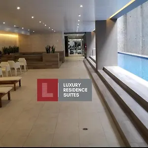 https://luxury-residence-suites.hotelsquito.com
